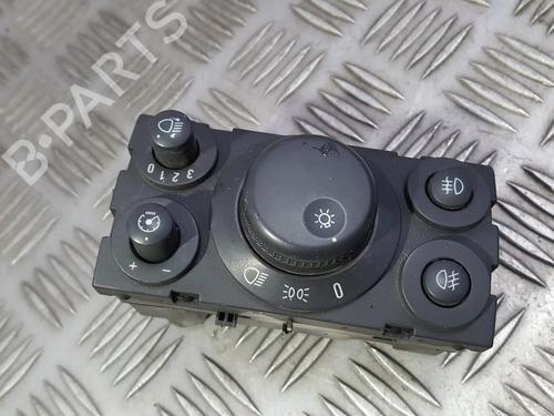 Used Switch Switch OPEL ASTRA H (A04) 1.7 CDTI (L48) (80 hp) 35682733 35682733