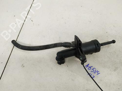 Used Clutch slave cylinder Clutch slave cylinder 35562753 35562753