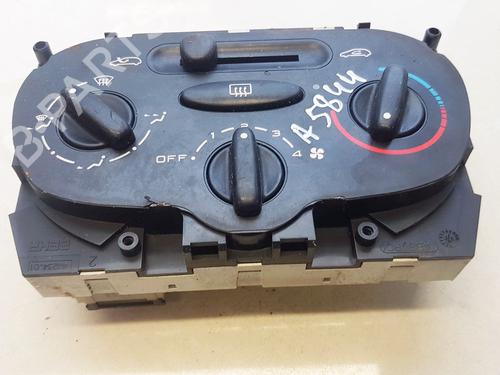 Used Climate control Climate control PEUGEOT 206 Hatchback (2A/C) 1.1 i (60 hp) 35877381 35877381