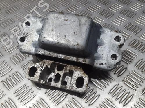 Used Engine mount Engine mount VW CADDY III Box Body/MPV (2KA, 2KH, 2CA, 2CH) 1.9 TDI (105 hp) 33499731 33499731