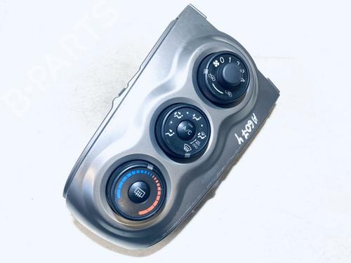 Used Climate control Climate control TOYOTA YARIS (_P9_) 1.33 VVT-i (NSP90_, NSP90R) (99 hp) 35641202 35641202