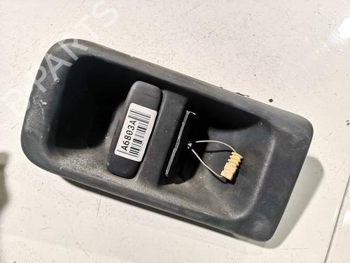 Used Front right interior door handle Front right interior door handle 37505242 37505242