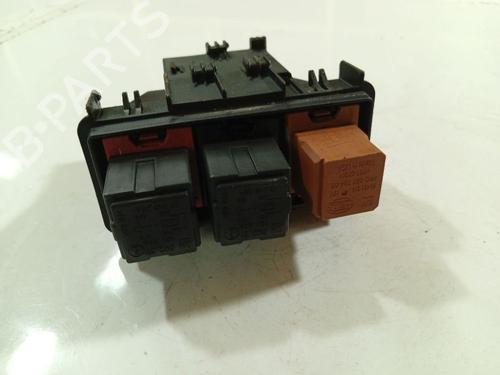 Used Fuse box OPEL INSIGNIA A (G09) 2.0 CDTI (68) (131 hp) 32531235