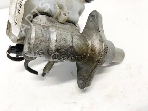Used Brake master cylinder Brake master cylinder 35052060 35052060
