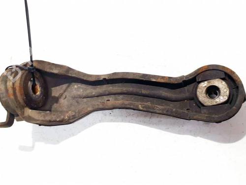 Used Engine mount Engine mount RENAULT LAGUNA III (BT0/1) 2.0 dCi GT (BT11, BT1E, BT1N) (178 hp) 32539740 32539740