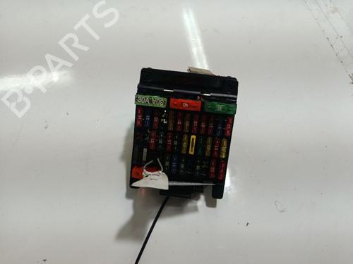 Used Fuse box Fuse box OPEL OMEGA B (V94) 2.2 16V (F69, M69, P69) (144 hp) 32533247 32533247