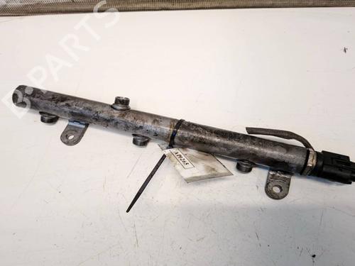 Used Injection rail Injection rail 34894168 34894168