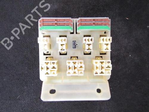 Used Fuse box Fuse box MITSUBISHI CARISMA (DA_) 1.9 DI-D (DA5A) (102 hp) 33486947 33486947