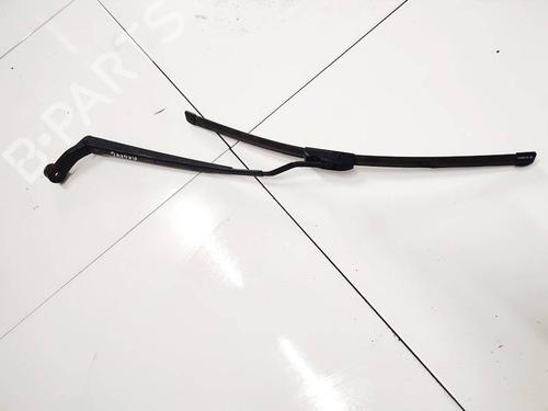 Used Front windshield wiper arm Front windshield wiper arm 32582390 32582390