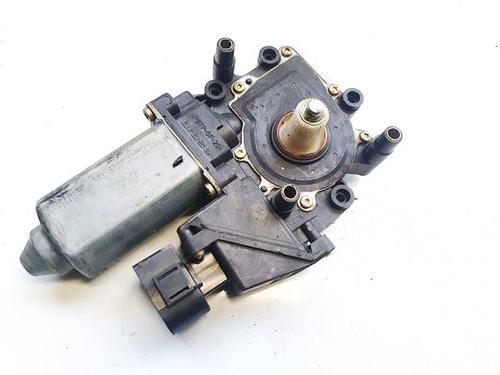 Right front window motor VW PASSAT B7 (362) 1.6 TDI | BP34885931E20 - Image 3