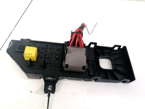 fuse-box-opel-vectra-c-z02-2002-2003-2004-2005-2006-2007-2008-2009-32902566 main image