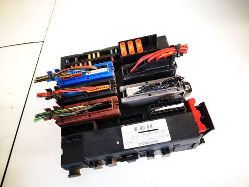 Used Fuse box OPEL VECTRA C (Z02) 2.2 DTI 16V (F69) (125 hp) 32572145