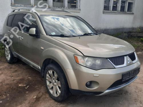 Brugte MITSUBISHI OUTLANDER II (CW_W) 2.0 DI-D (CW8W) (140 hp) 4477787