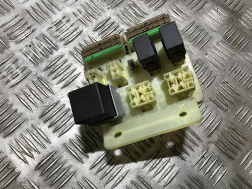 Used Fuse box Fuse box MITSUBISHI CARISMA (DA_) 1.9 TD (DA4A) (90 hp) 33498611 33498611