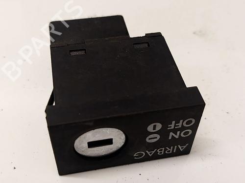 Used Switch Switch AUDI A6 C5 (4B2, 4B4) 2.5 TDI (150 hp) 33488960 33488960