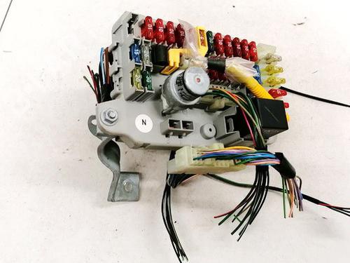Used Fuse box Fuse box ROVER 200 II Hatchback (RF) 214 Si (103 hp) 33077963 33077963