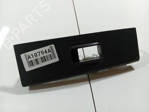 Used Switch Switch TOYOTA COROLLA Verso (ZER_, ZZE12_, R1_) 2.0 D-4D (CUR10_, CUR10R) (116 hp) 32556476 32556476