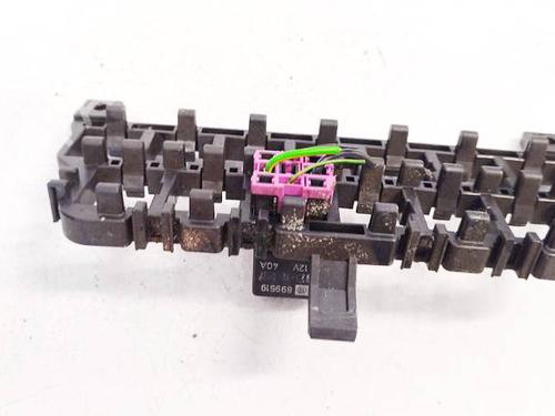 Fuse box VW PASSAT B5 Variant (3B5) 1.9 TDI | BP37063380E1 - Image 2