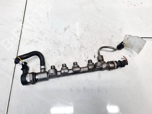 Used Injection rail Injection rail 35118972 35118972