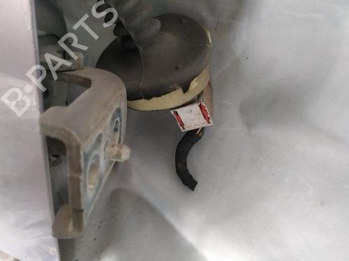 Used Hinge/Door check strap Hinge/Door check strap CITROËN C3 I (FC_, FN_) 1.4 HDi (68 hp) 32910846 32910846
