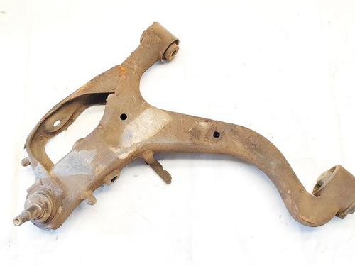 Used Right front suspension arm Right front suspension arm LAND ROVER DISCOVERY III (L319) 2.7 TD 4x4 (190 hp) 35401918 35401918