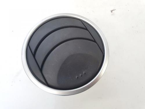 air-vent-mazda-6-hatchback-gg-2002-2003-2004-2005-2006-2007-2008-32884018 main image