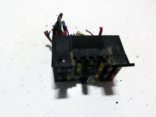 Used Fuse box Fuse box MAZDA 121 II (DB) 1.3 16V (DB3PA) (53 hp) 33504270 33504270