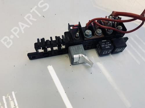 Used Fuse box Fuse box VW PASSAT B5 Variant (3B5) 1.8 (125 hp) 33482039 33482039