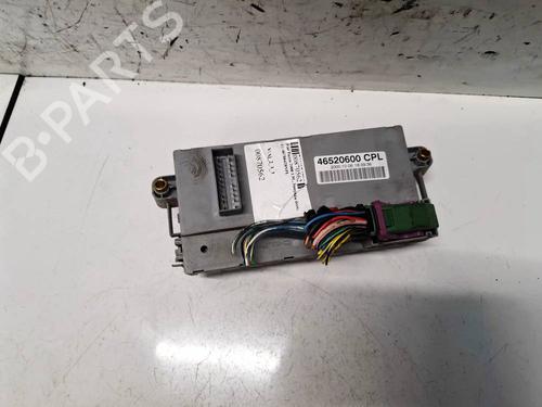 Used Fuse box Fuse box 33527077 33527077