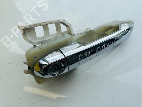 front-left-exterior-door-handle-kia-carens-iii-mpv-un-2006-2007-2008-2009-2010-2011-2012-2013-35505752 main image