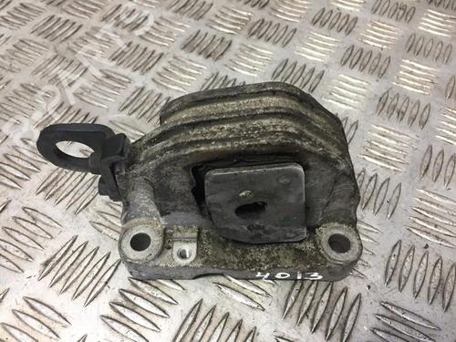 Used Engine mount Engine mount VOLVO V70 II (285) D5 (163 hp) 33500812 33500812