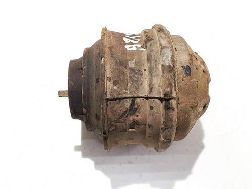 Used Engine mount Engine mount MERCEDES-BENZ C-CLASS (W203) C 220 CDI (203.008) (150 hp) 32920682 32920682