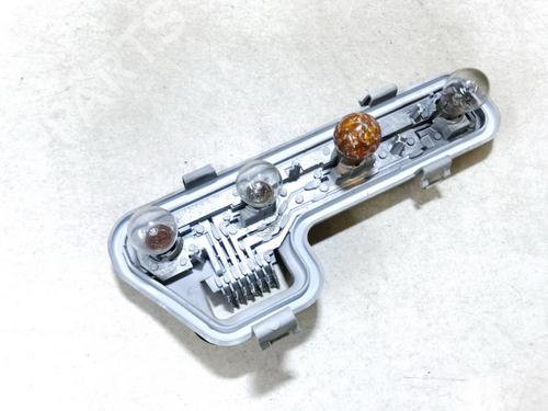 Used Lamp holder Lamp holder OPEL ZAFIRA A MPV (T98) 2.2 DTI 16V (F75) (125 hp) 35610186 35610186