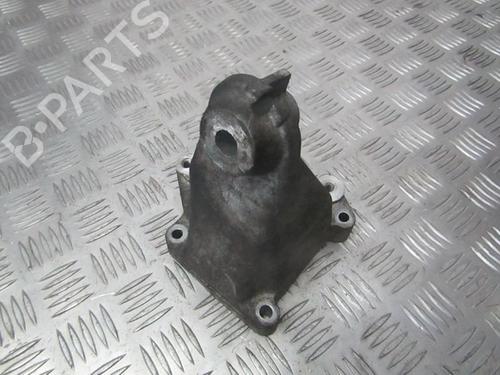 Used Engine mount Engine mount MERCEDES-BENZ C-CLASS (W203) C 180 Kompressor (203.046) (143 hp) 33493820 33493820