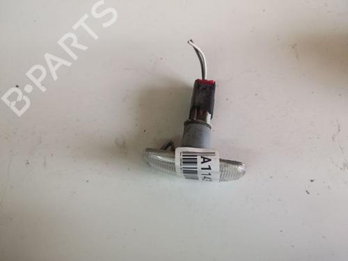 Used Right side indicator Right side indicator 37285935 37285935