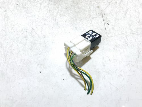 other-mazda-premacy-cp-1999-2000-2001-2002-2003-2004-2005-33522999 main image