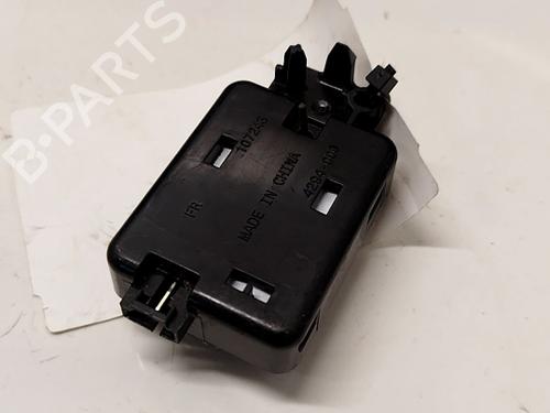 Interior roof light TESLA MODEL S (5YJS) 75 | BP40486244I8 - Image 3