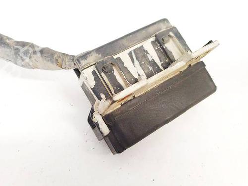 Used Fuse box Fuse box TOYOTA COROLLA Verso (_E12_) 2.0 D-4D (CDE120_, CDE120R) (90 hp) 33490020 33490020