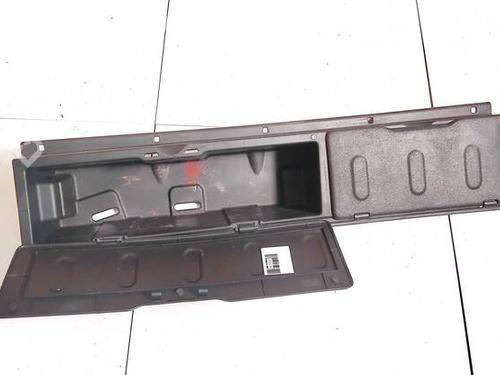Used Boot lining Boot lining CHEVROLET HHR 2.4 (170 hp) 35051360 35051360