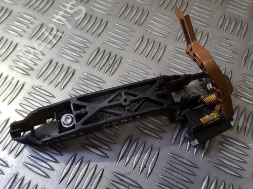 rear-left-exterior-door-handle-toyota-auris-_e15_-2006-2007-2008-2009-2010-2011-2012-2013-35678734 main image