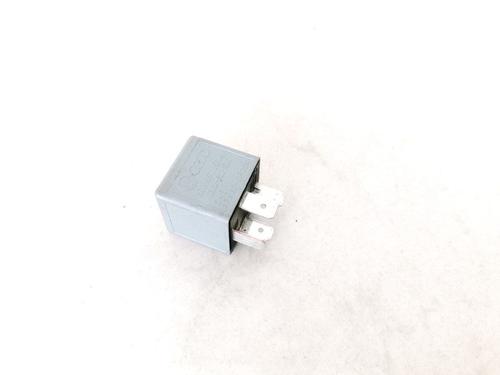 other-audi-a4-b5-8d2-1994-1995-1996-1997-1998-1999-2000-2001-33072509 main image