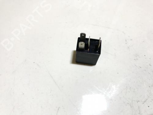 Electronic sensor HYUNDAI ELANTRA III (XD) 2.0 CRDi | BP33515159M84 - Image 2