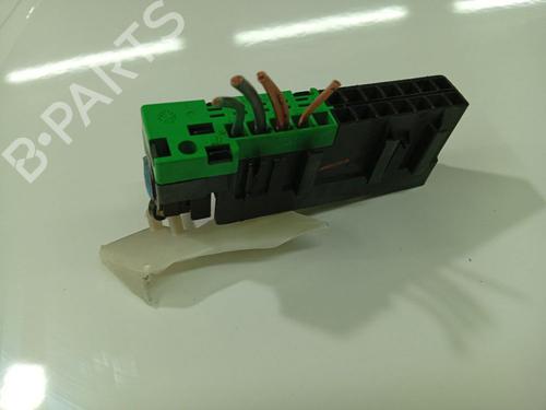 Fuse box PEUGEOT 407 (6D_) 2.0 (6DRFNB, 6DRFNE) | BP32536801E1 - Image 3