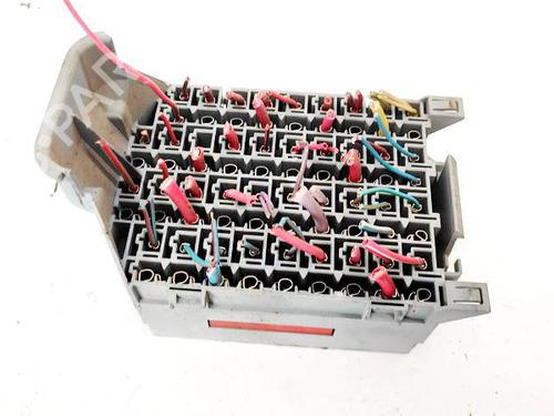 Used Fuse box Fuse box VOLVO V70 II (285) D5 (163 hp) 32944645 32944645
