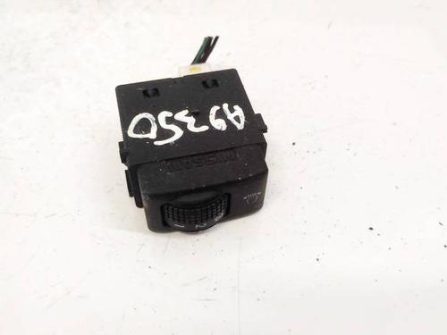 Used Switch Switch NISSAN NOTE (E11, NE11) 1.6 (110 hp) 35245274 35245274