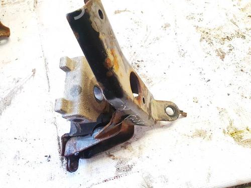 Used Engine mount Engine mount TOYOTA YARIS (_P9_) 1.0 VVT-i (KSP90_, KSP90R) (69 hp) 32604982 32604982