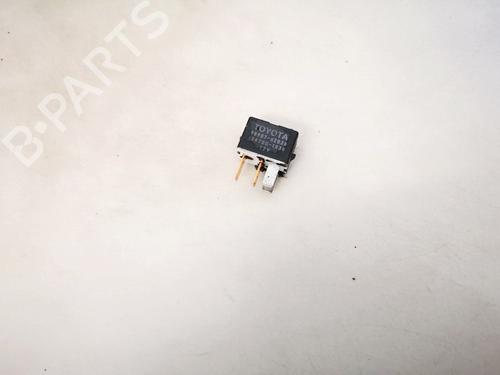 other-toyota-corolla-verso-_e12_-2001-2002-2003-2004-2005-2006-2007-32874484 main image