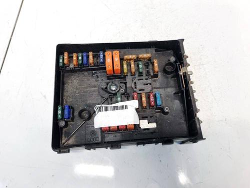 Used Fuse box Fuse box 32584143 32584143