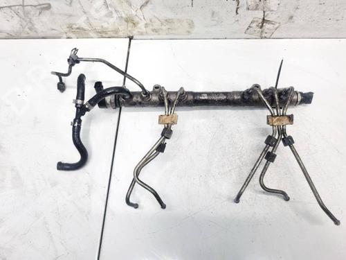 Used Injection rail Injection rail 35108332 35108332