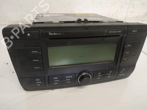 Used Radio Radio 35438133 35438133